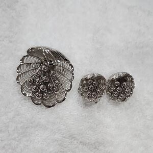 VINTAGE PAT #156452 SILVER SEASHELL BROOCH and CLIP-ON EARRINGS SET